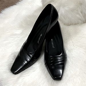 I Heart Comfort Black Heels Size 9M